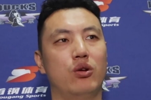 翟晓川:李楠指导要我继续做自己擅长的事 快攻&篮板&有空位要投