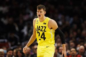 凯斯勒:刚进NBA就被总经理告知遭交易 我还以为他在开玩笑
