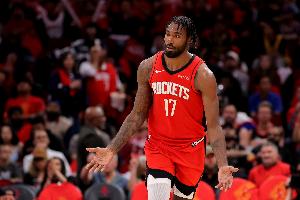 伊森盛赞球员工会西班牙基地:设施堪比NBA 是我今夏训练一大亮点