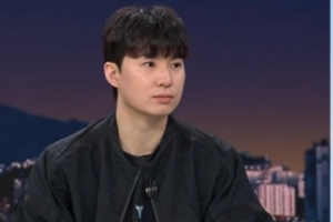 李贤重:不刻意去模仿老詹/库里 只想发挥自身优势 成为冠军拼图