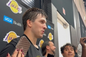 NBA直播_NBA直播在线观看_NBA免费无插件直播